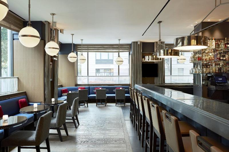 Loews Regency New York - Bar