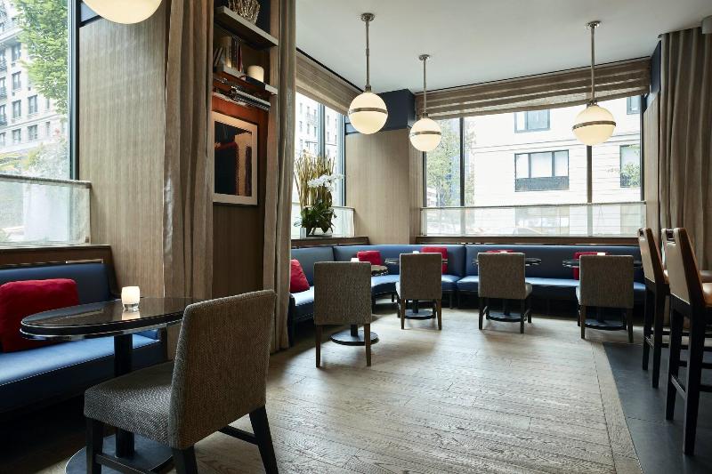 Loews Regency New York - Bar