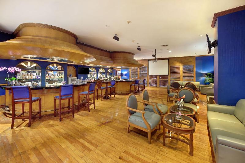 Lumire Hotel and Convention Center - Bar