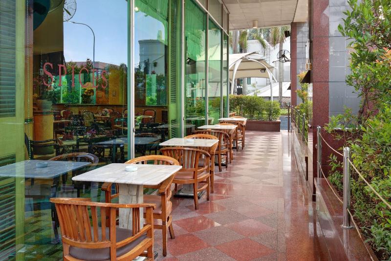 Lumire Hotel and Convention Center - Restoran
