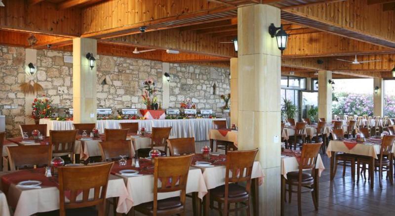 Corallia Beach Hotel Apartments - Restoran