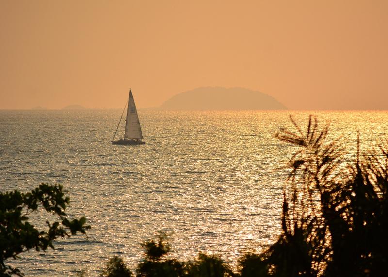 Ravindra Beach Resort & Spa - Plaj