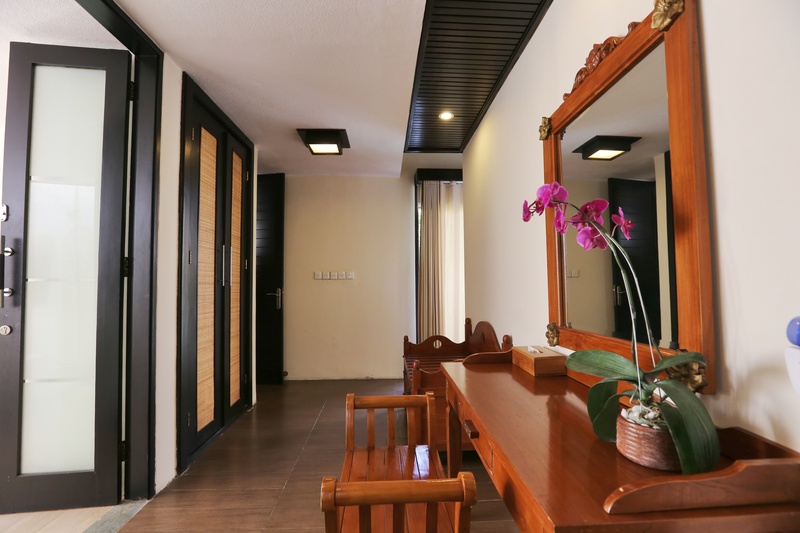The Sanyas Suite - Oda