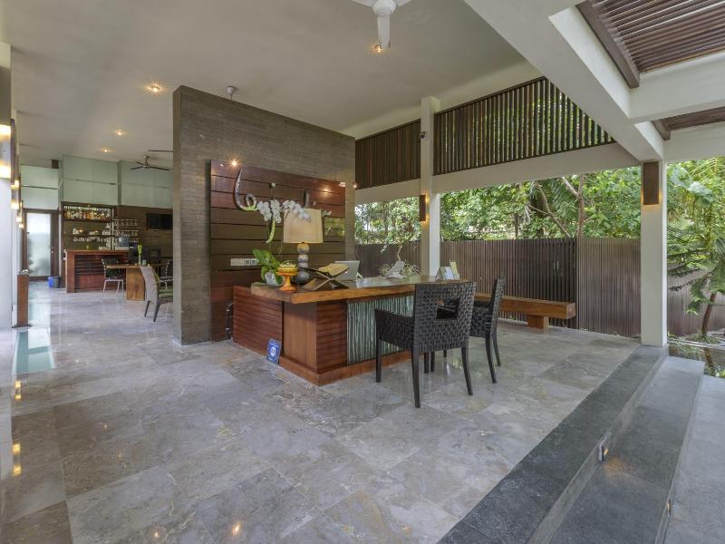 Le Jardin Villas Seminyak - Lobi