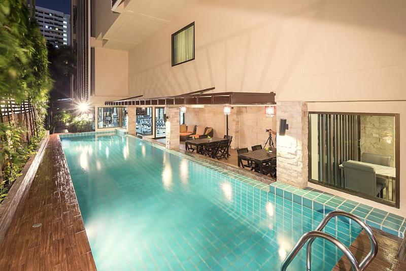 Aspen Suites Sukhumvit 2 - Havuz