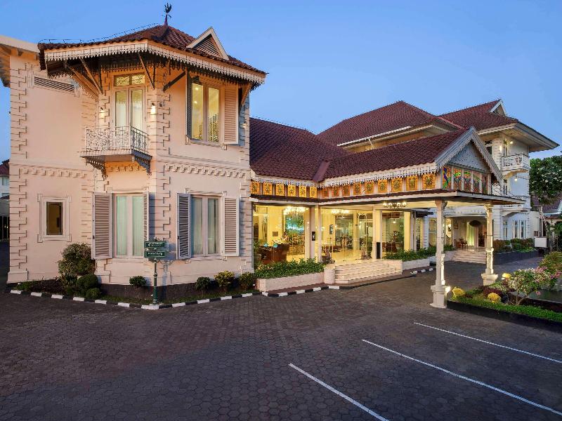 The Phoenix Hotel Yogyakarta Handwritten Collec - Genel