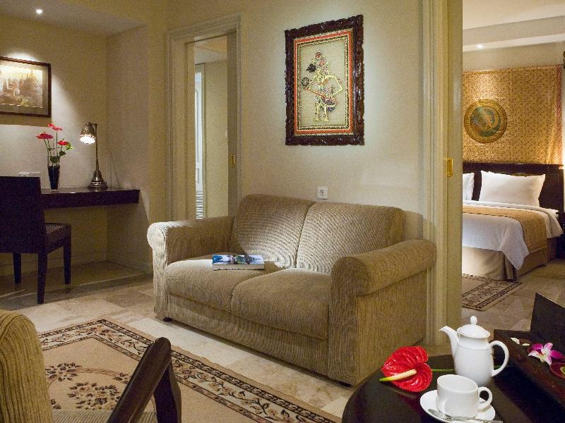 The Phoenix Hotel Yogyakarta Handwritten Collec - Oda
