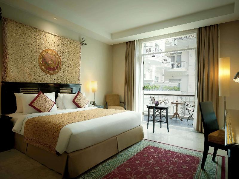 The Phoenix Hotel Yogyakarta Handwritten Collec - Oda