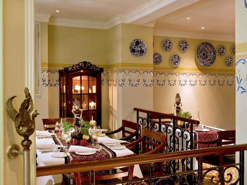 The Phoenix Hotel Yogyakarta Handwritten Collec - Restoran