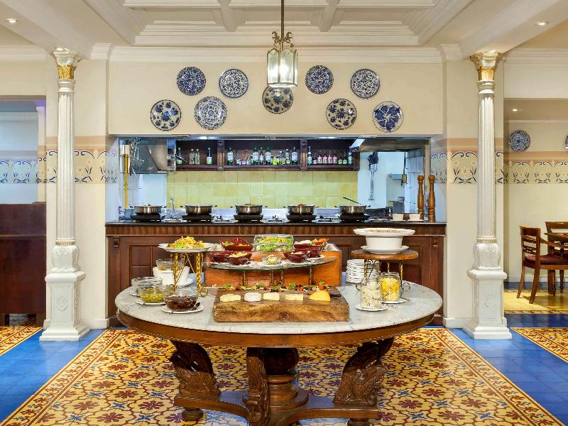 The Phoenix Hotel Yogyakarta Handwritten Collec - Restoran