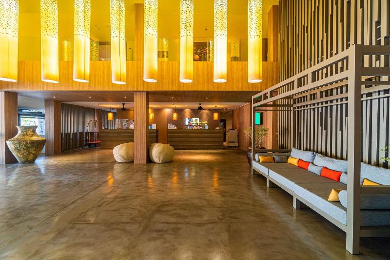 Radisson Resort & Suites Phuket - Lobi