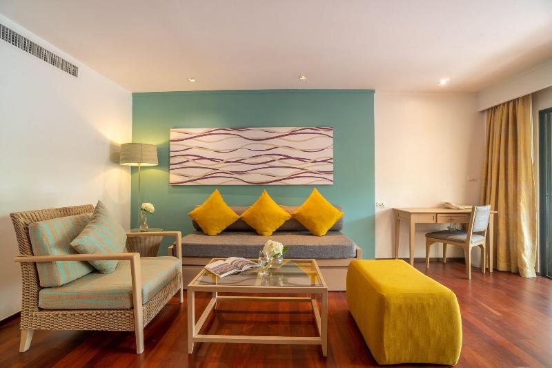 Radisson Resort & Suites Phuket - Oda
