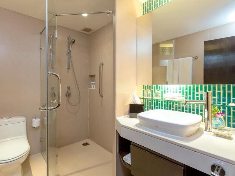 Radisson Resort & Suites Phuket - Oda