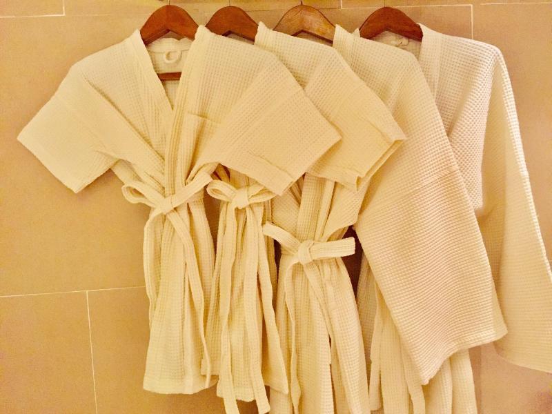 Radisson Resort & Suites Phuket - Oda