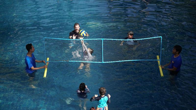 Radisson Resort & Suites Phuket - Havuz