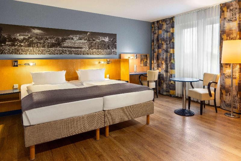 Amedia Hotel Dresden Elbpromenade by Wyndham - Oda