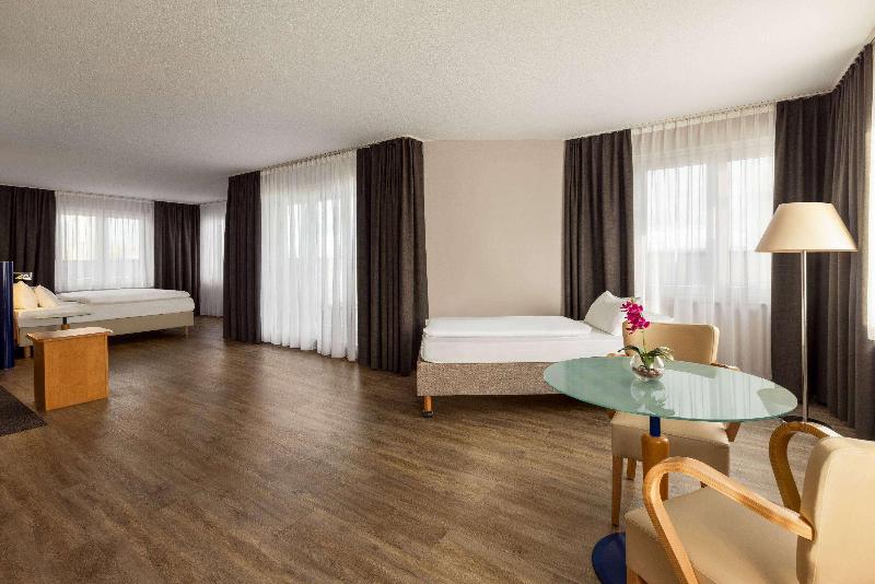 Amedia Hotel Dresden Elbpromenade by Wyndham - Oda