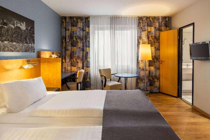 Amedia Hotel Dresden Elbpromenade by Wyndham - Oda