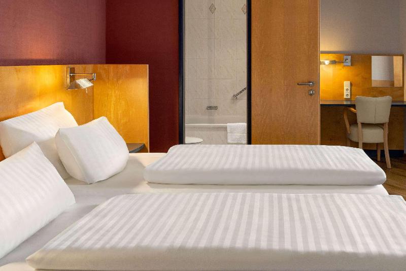 Amedia Hotel Dresden Elbpromenade by Wyndham - Oda