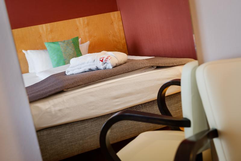 Amedia Hotel Dresden Elbpromenade by Wyndham - Oda