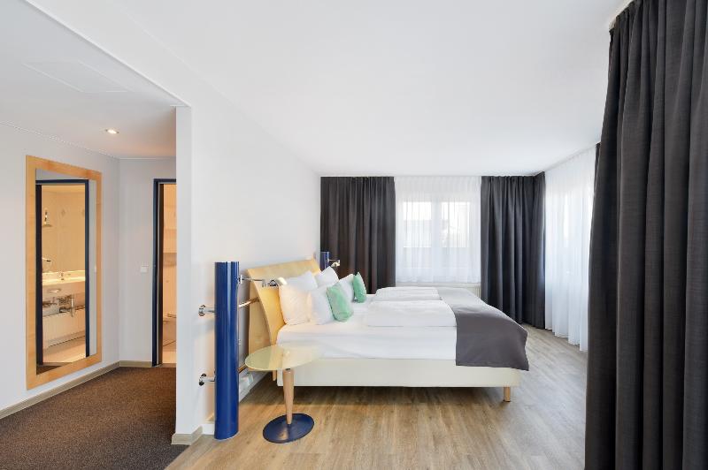 Amedia Hotel Dresden Elbpromenade by Wyndham - Oda