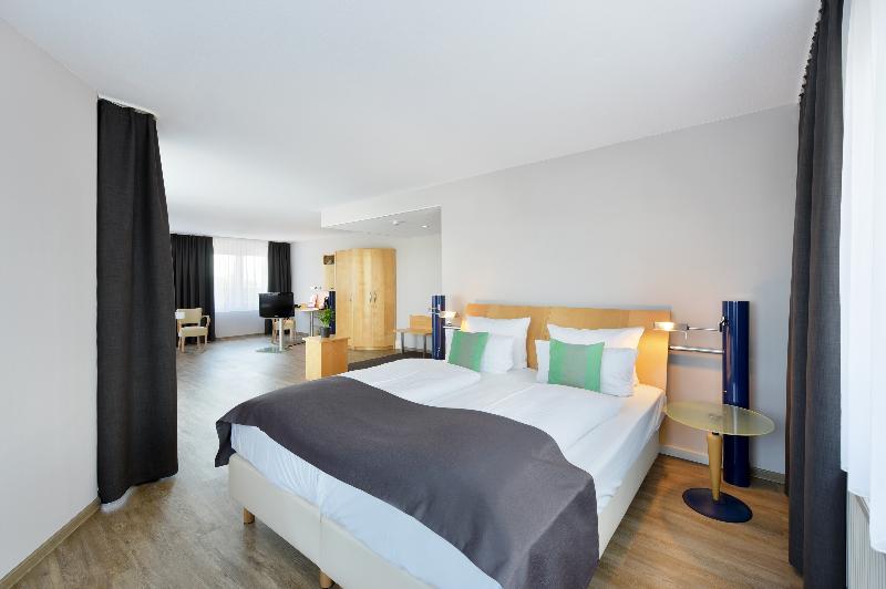 Amedia Hotel Dresden Elbpromenade by Wyndham - Oda