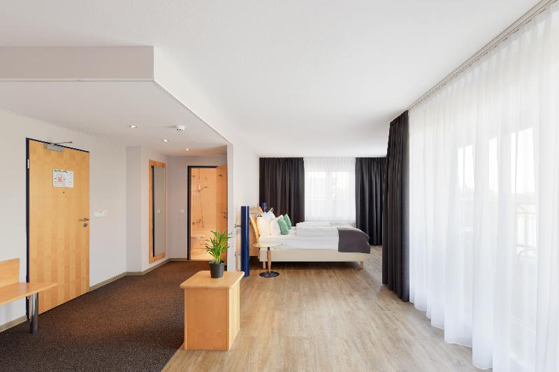 Amedia Hotel Dresden Elbpromenade by Wyndham - Oda