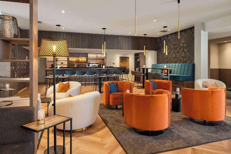 Sunday Hotel Frankfurt Airport Kelsterbach - Lobi