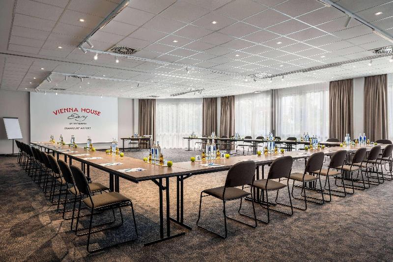 Sunday Hotel Frankfurt Airport Kelsterbach - Toplantı