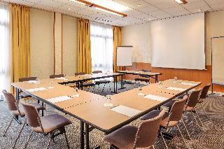 Sunday Hotel Frankfurt Airport Kelsterbach fotoÄŸrafÄ±