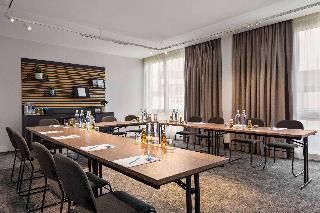 Sunday Hotel Frankfurt Airport Kelsterbach fotoÄŸrafÄ±