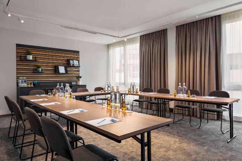 Sunday Hotel Frankfurt Airport Kelsterbach - Toplantı