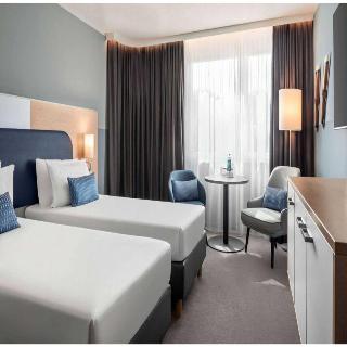 Sunday Hotel Frankfurt Airport Kelsterbach fotoÄŸrafÄ±