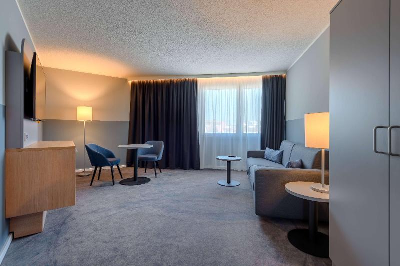 Sunday Hotel Frankfurt Airport Kelsterbach - Oda