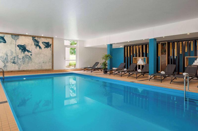 Sunday Hotel Frankfurt Airport Kelsterbach - Havuz