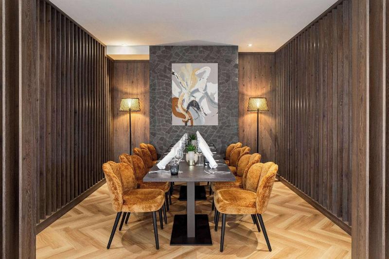 Sunday Hotel Frankfurt Airport Kelsterbach - Restoran