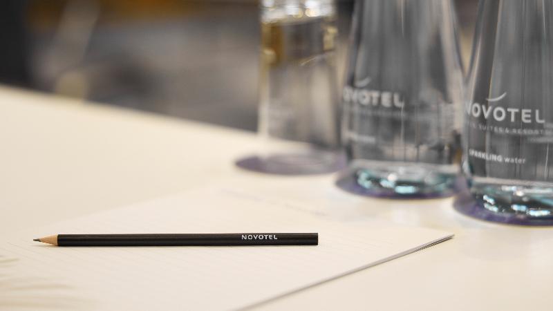 Novotel Zurich Airport Messe - Genel