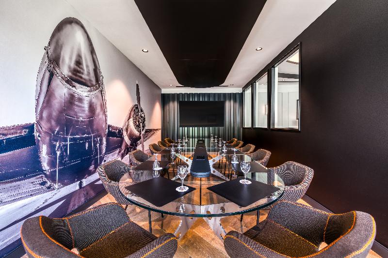 Mercure Neu-Isenburg - Toplantı