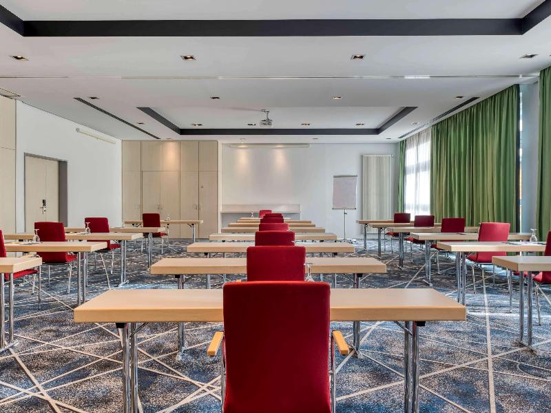 Mercure Neu-Isenburg - Toplantı