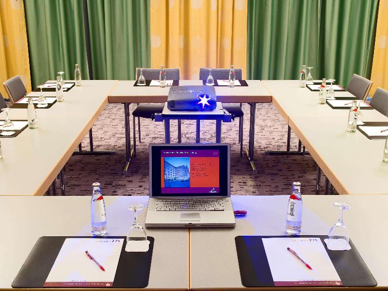 Mercure Neu-Isenburg - Toplantı