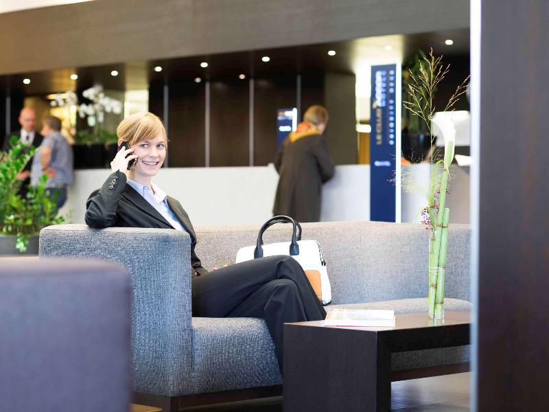 Novotel Karlsruhe City - Lobi