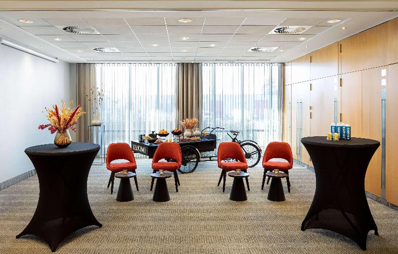 Ramada by Wyndham Amsterdam Airport Schiphol - Toplantı