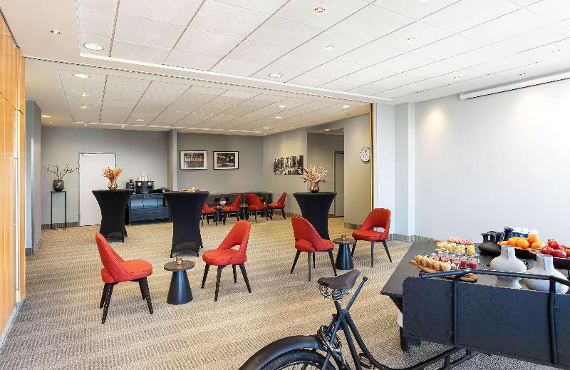 Ramada by Wyndham Amsterdam Airport Schiphol - Toplantı