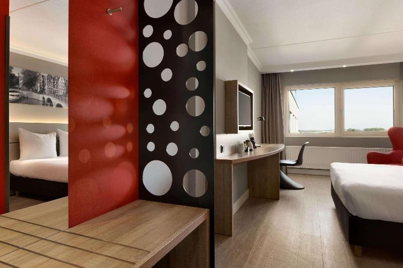 Ramada by Wyndham Amsterdam Airport Schiphol - Oda