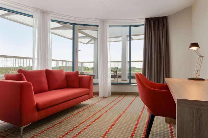 Ramada by Wyndham Amsterdam Airport Schiphol - Oda