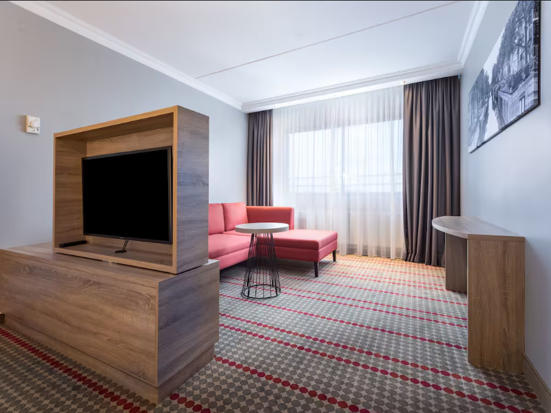 Ramada by Wyndham Amsterdam Airport Schiphol - Oda