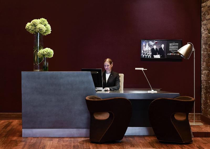 Sofitel Munich Bayerpost - Lobi