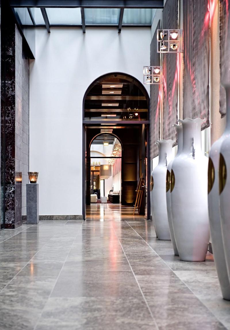 Sofitel Munich Bayerpost - Lobi