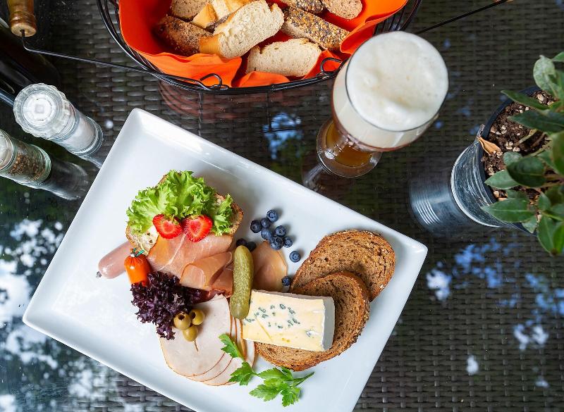 Dorint Kongresshotel Düsseldorf/Neuss - Restoran