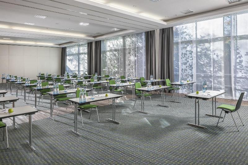 Dorint Kongresshotel Düsseldorf/Neuss - Restoran